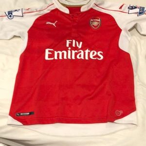 Musut özil arsenal Jersey youth large